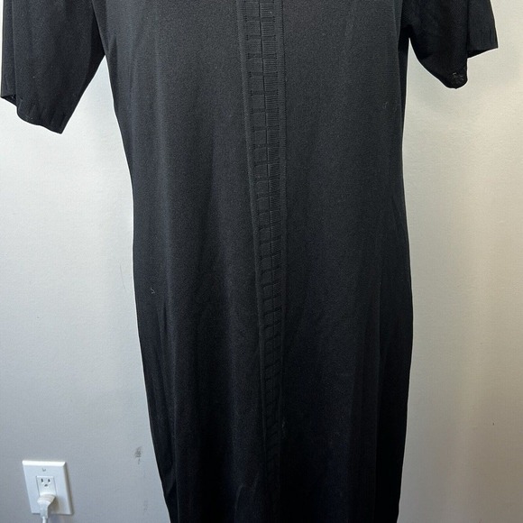 Exclusively Misook Black Short Sleeve Knit Midi Dress size M V Neck - Picture 5 of 9